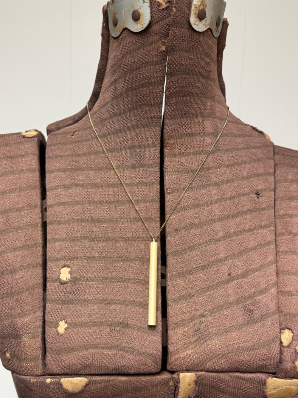 Vintage Minimalist Goldtone Cylindrical Bar Pendant Necklace